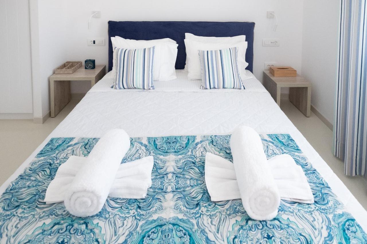 The Mykonist Seaside Villas & Suites Ornos By Amaris Mykonos Town ภายนอก รูปภาพ