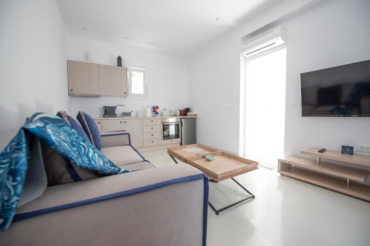 The Mykonist Seaside Villas & Suites Ornos By Amaris Mykonos Town ภายนอก รูปภาพ